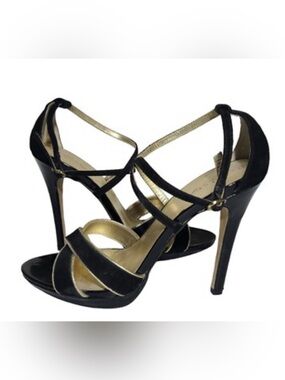 Lilly Pulitzer Black and Gold Strappy Bella Sandal